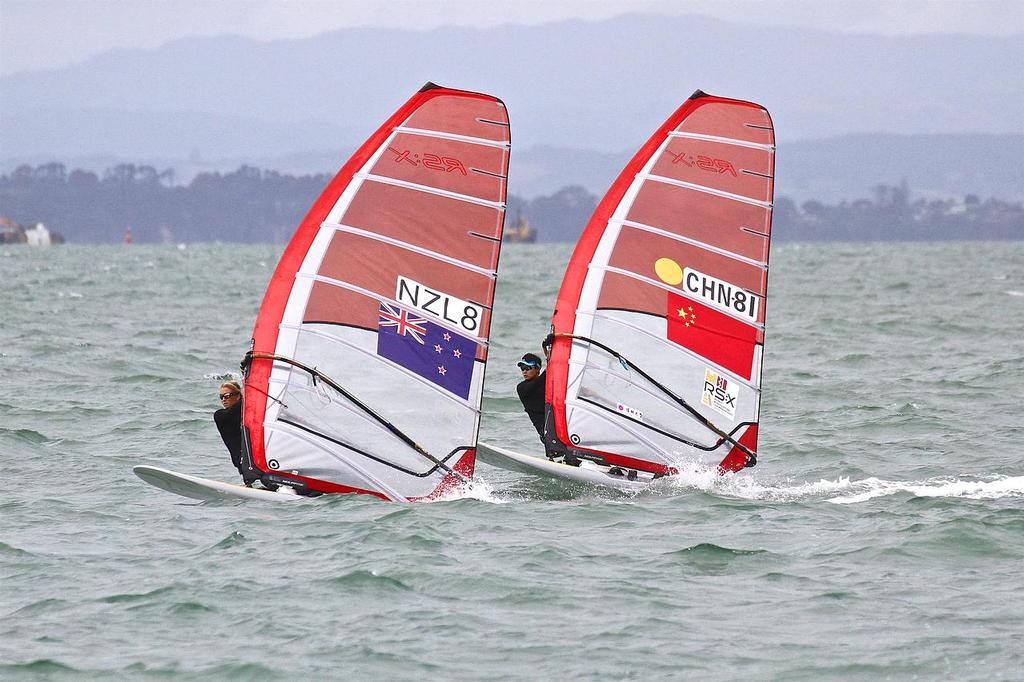 Natalia Kosinska training with China’s RS:X Olympic representatives, Takapuna, March 31 2016  © Richard Gladwell www.photosport.co.nz